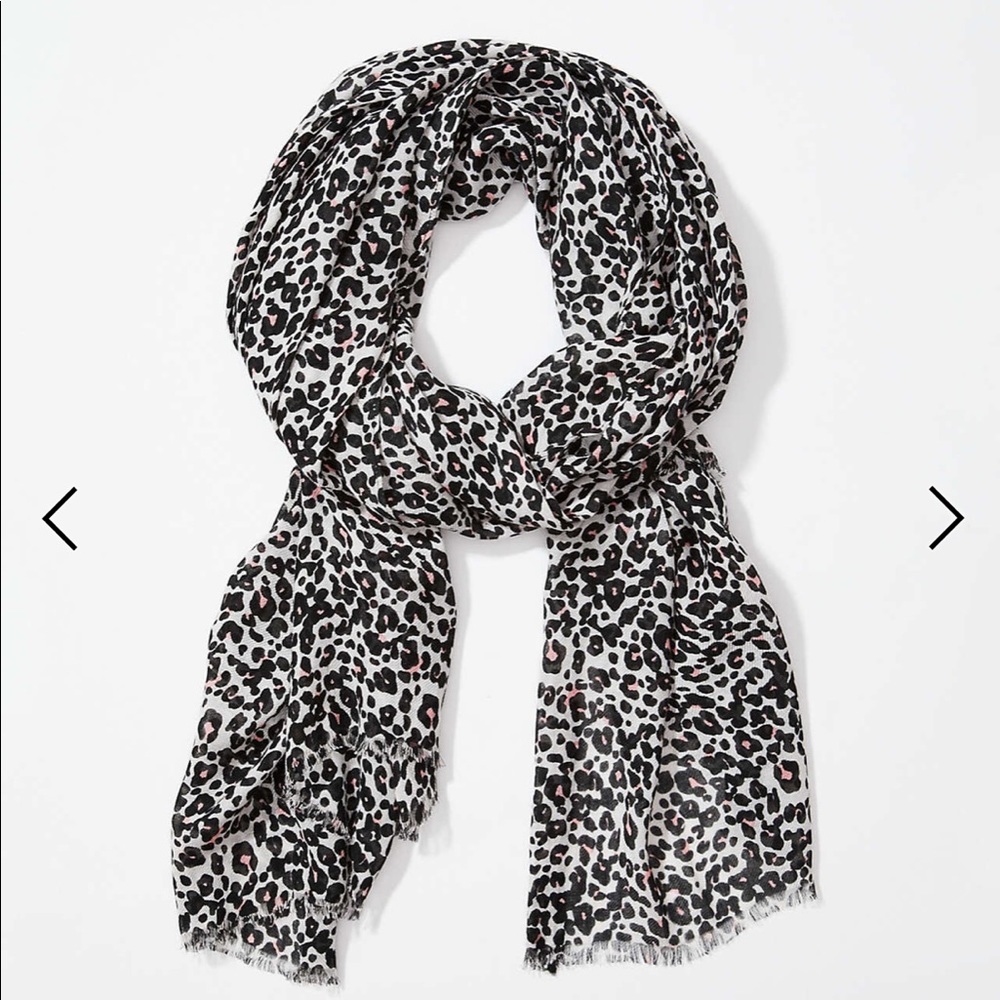 LOFT Leopard Print Scarf